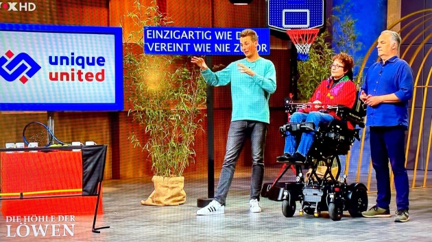 "Der Wert von Barrierefreiheit und Vielfalt wird in vielen Unternehmen nicht erkannt“ - Louis Kleemeyer (l.) ist Mitgründer und Geschäftsführer von Unique United und präsentierte das Projekt bei 'Die Höhle der Löwen' - Quelle: Unique United